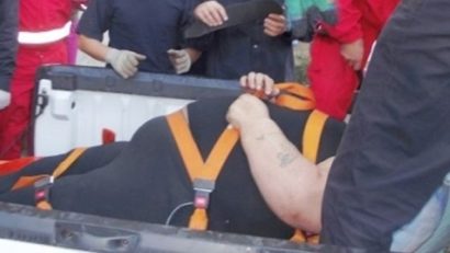 Pompierii, solicitaţi să ajute la ridicarea unei persoane supraponderale căzute în stradă, în Constanţa