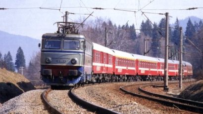Veşti bune pentru cei care şi-au făcut abonamente CFR
