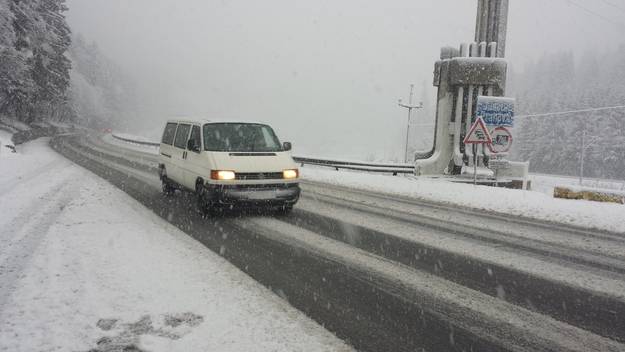 Trafic în condiţii de iarnă pe Valea Prahovei