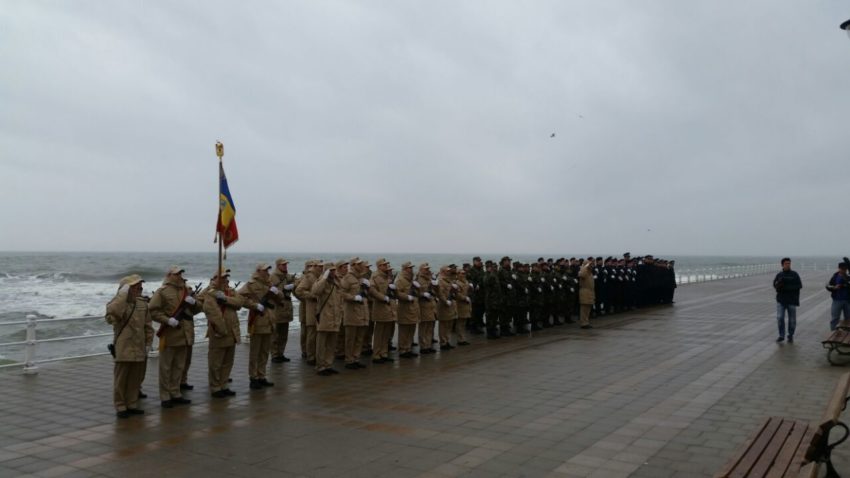 Unirea Principatelor, sărbătorită la Constanţa pe faleza din faţa Comandamentului Flotei
