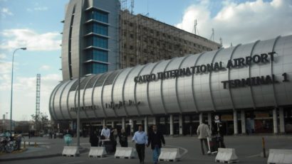 Două bombe în aeroportul din Cairo