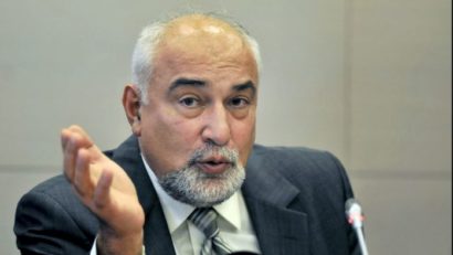 Senatorii îşi scapă încă un coleg de urmărirea penală. Azi – Varujan Vosganian