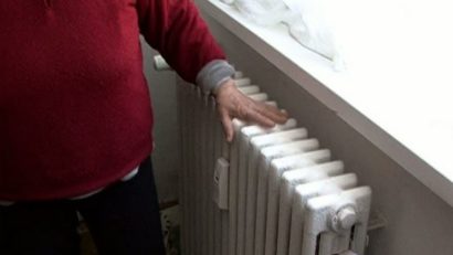 (AUDIO) Tulcenii scapă, deocamdată, de riscul de a îngheţa în case