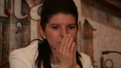 Monica Iacob Ridzi, pe drumul spre închisoare. S-a predat la IPJ Cluj