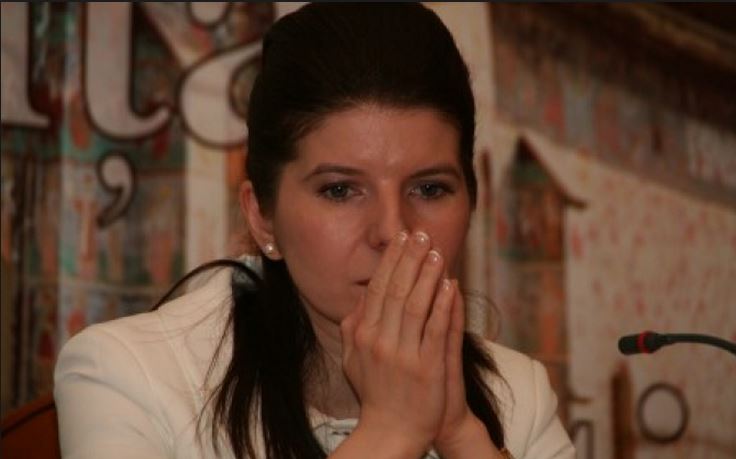 Monica Iacob Ridzi, pe drumul spre închisoare. S-a predat la IPJ Cluj
