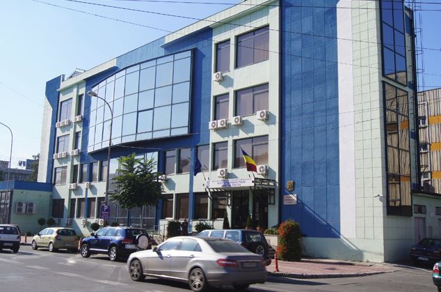 Grevă de avertisment la Consiliul Judeţean şi primăriile tulcene