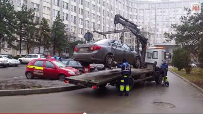 (VIDEO) Atenţie unde vă parcaţi maşina în Constanţa! Riscaţi să nu o mai găsiţi