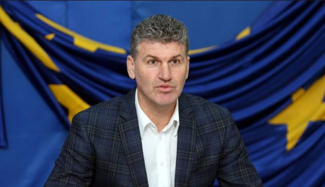 Viceprimarul din Năvodari acuză presiuni politice la repartizarea locuinţelor ANL