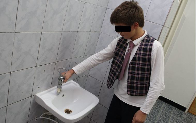 Murdăria îi trimite pe elevii constănţeni la doctor
