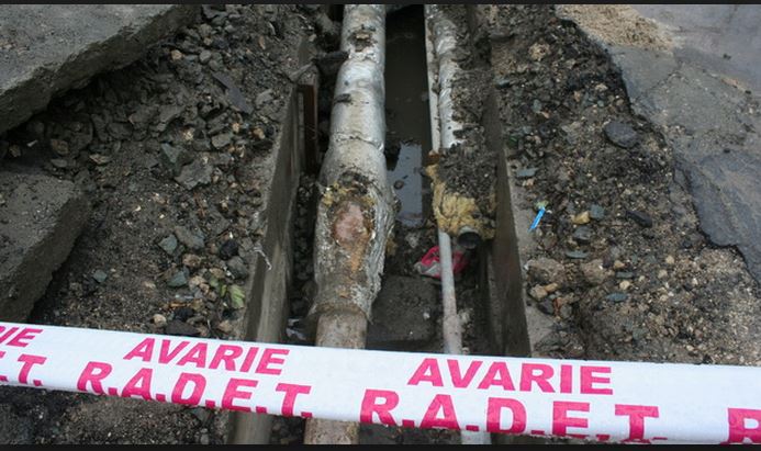 Fără apă şi căldură vineri, în mai multe zone din Constanţa