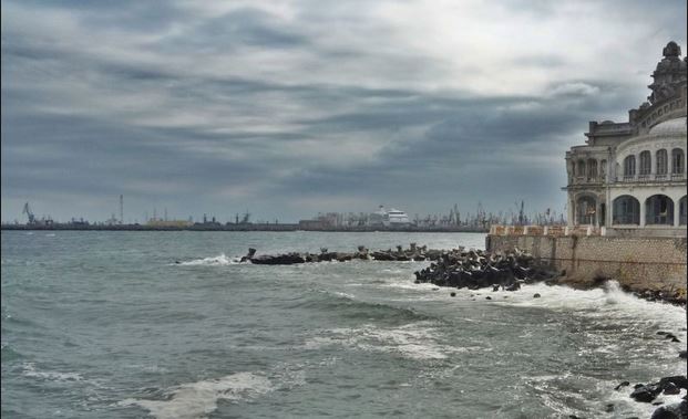 Vreme închisă şi rece în Dobrogea, duminică şi luni
