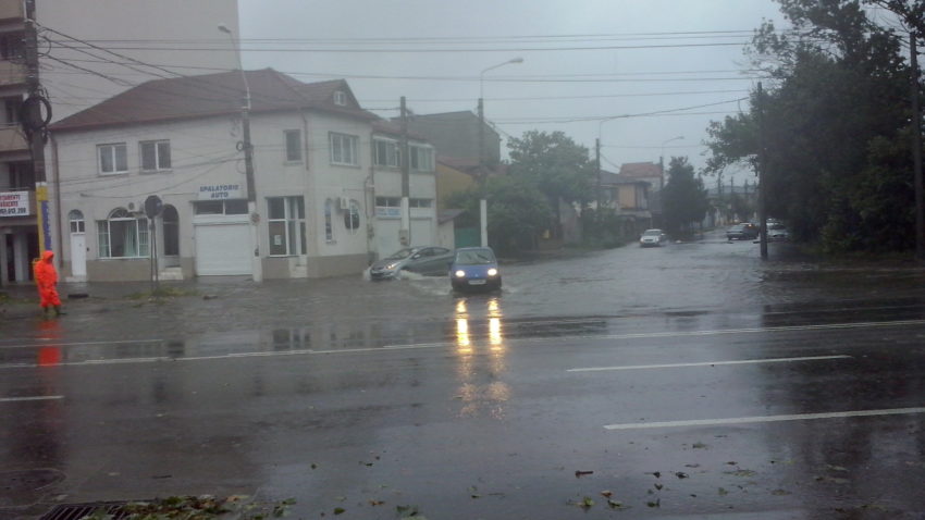 CONSTANȚA: Autoritățile locale în alertă din cauza codului PORTOCALIU