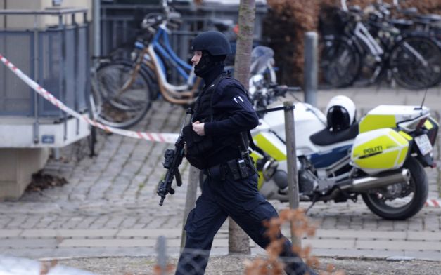 Doi morţi şi cel puţin cinci răniţi în atentatele din Copenhaga