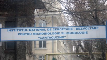 Nou protest la Institutul Cantacuzino. Angajaţii nu îşi primesc salariile