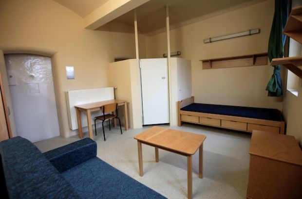 FOTO: Suedia își închide penitenciarele pentru că nu mai are infractori