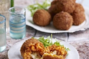 ORA MESEI: Chiftele Margherita de risotto