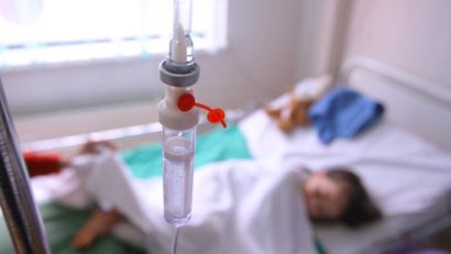 Dezastrul din medicina tulceană continuă. Copiii, văzuți de asistente și infirmiere
