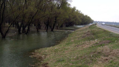 TULCEA: Primăria comunei Smârdan vrea să acceseze fonduri europene pentru consolidarea unui dig de la Dunăre