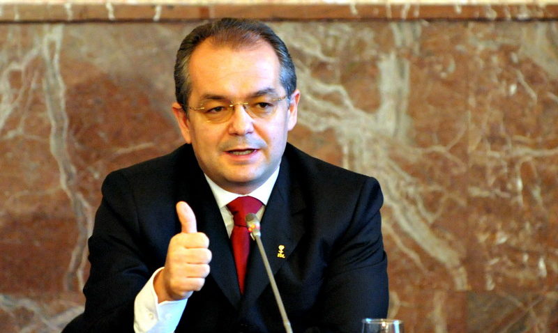 Referat DNA: Emil Boc apare în dosarul Microsoft