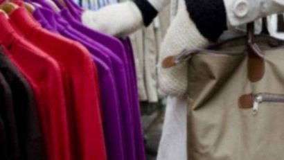 ADOLESCENTĂ urmărită național, prinsă la furat într-un supermarket din Constanța