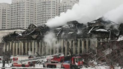 (VIDEO) Incendiu de amploare la cea mai mare bibliotecă din Rusia