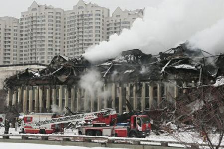 (VIDEO) Incendiu de amploare la cea mai mare bibliotecă din Rusia