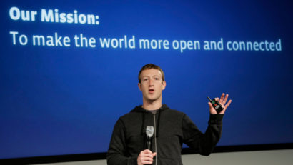 Părintele Facebook va deveni tătic