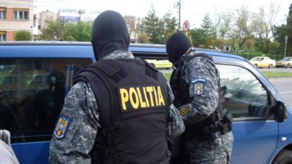 Două rețele de proxenetism din Constanța și Cernavodă au fost destructurate