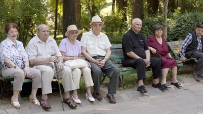 INS: Numărul mediu de pensionari a scăzut