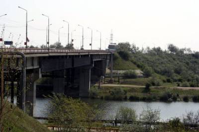 Amenințări suicidale pe un pod din Mangalia