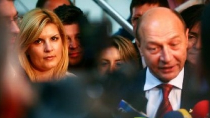 Traian Băsescu, pentru Elena Udrea: „Nu te-am abandonat!”