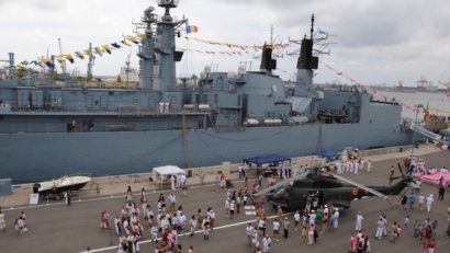 Elevii pot vizita porturile militare din Constanţa şi Tulcea