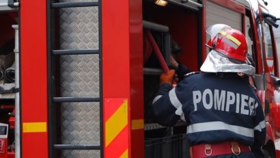 (UPDATE) Incendiu în Dorobanţu, la ferma de păsări
