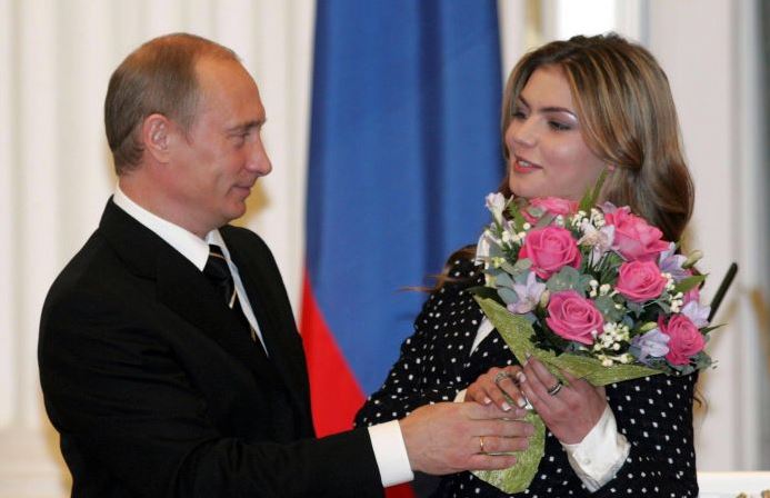 Vladimir Putin ar fi devenit tată