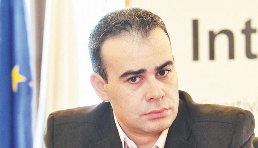 PNL cere demisia ministrului Finanţelor, suspectat de corupţie. Soarta acestuia în Guvern – incertă
