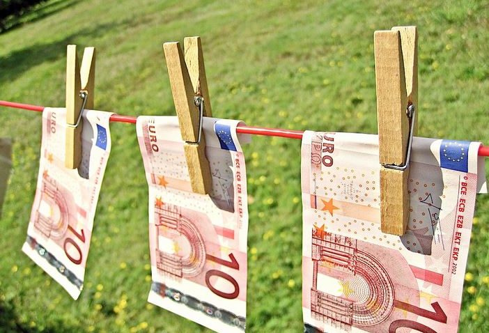 Înfiinţarea instituţiei pentru recuperarea prejudiciilor, „în curând”