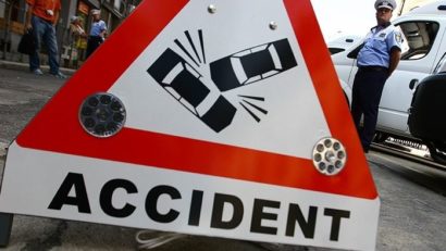 (UPDATE) ACCIDENT la Ovidiu. O maşină s-a răsturnat la intrarea pe autostradă