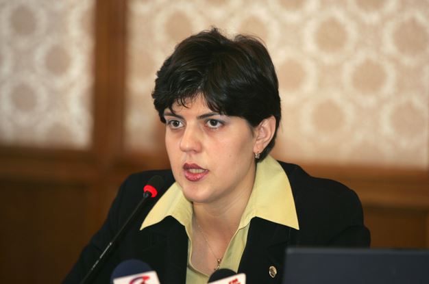 Şefa DNA acuză complicitatea unor poliţişti cu politicieni sau afacerişti corupţi