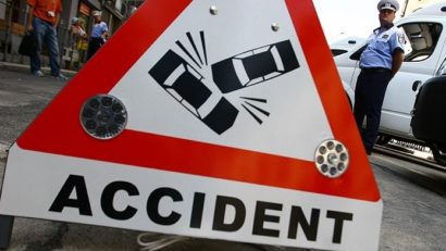 (UPDATE) Ora şi accidentul în Constanţa. Adolescentă lovită de maşină pe strada Adamclisi