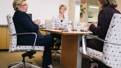 Femeile conduc aproape jumătate dintre afacerile din România