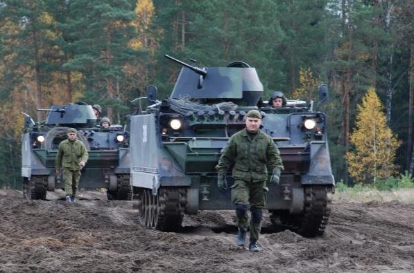 Lituania reintroduce serviciul militar obligatoriu