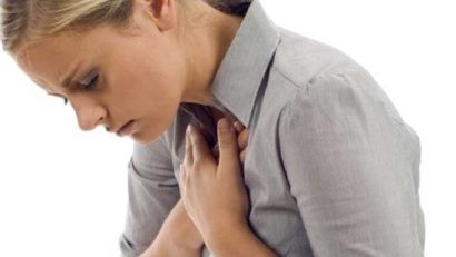 Tot mai mulţi tineri fac infarct. Când trebuie să chemi urgent Ambulanţa