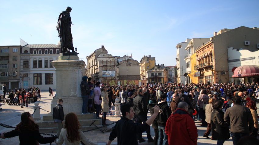 (VIDEO+FOTO+AUDIO) Grecia, sărbătorită prin sirtaki în Piața Ovidiu