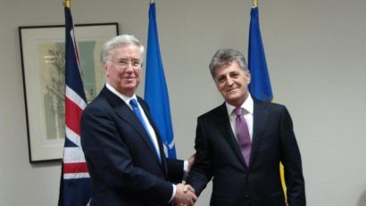 Ministrul britanic al apărării, preocupat de securitatea în zona Mării Negre
