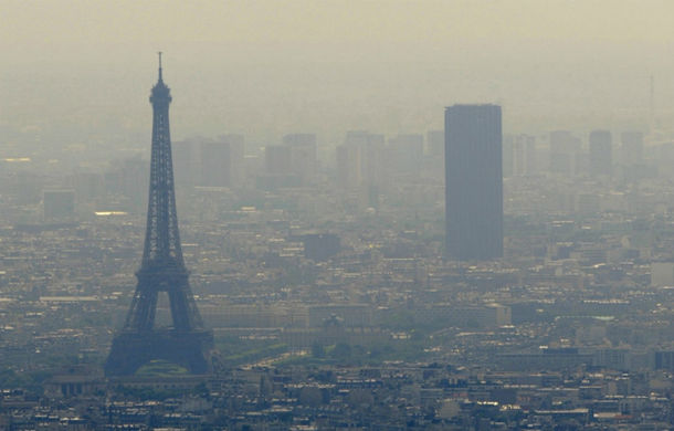 Circulaţia alternativă a maşinilor după numărul par/impar, impusă în Paris din cauza poluării