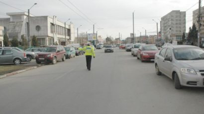Amenzi pe bandă rulantă. În Constanța, șoferii și pietonii sunt, deopotrivă, INDISCIPLINAȚI în trafic
