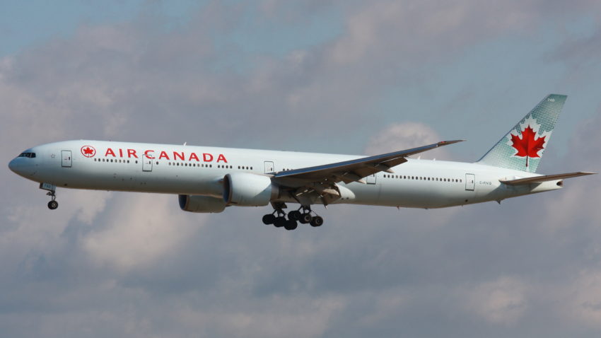 Incident aviatic: Cel puţin 20 de răniţi după ce un avion al Air Canada a ieşit de pe pistă