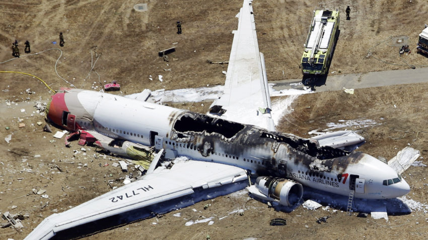 Ți-e frică să zbori cu avionul? Există o aplicație care îți calculează care sunt șansele să se prăbușească avionul