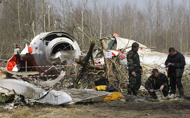 MAE verifică dacă în avionul prăbuşit erau şi români