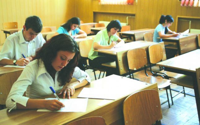 Pregătiri pentru examenul de bacalaureat din vară